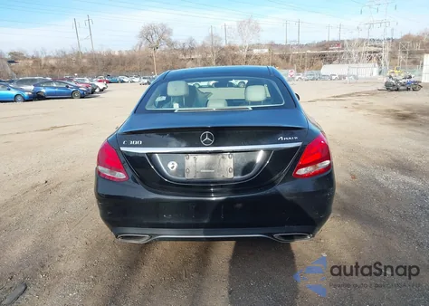 2016 Mercedes-Benz C 300 4Matic from USA, damaged, VIN 55SWF4KB7GU100282